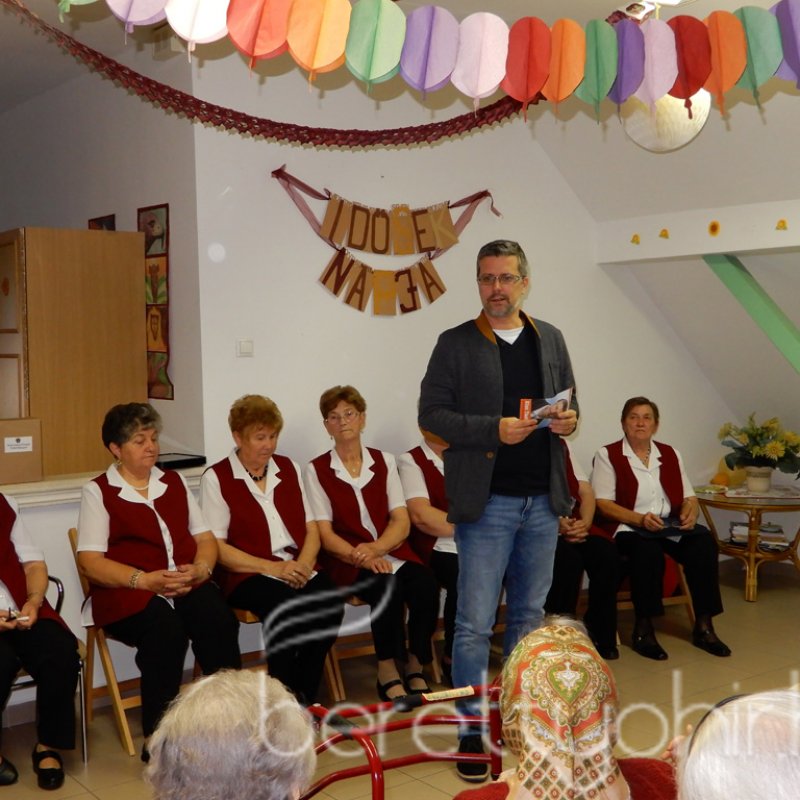 A szépkorúakat köszöntötték 27